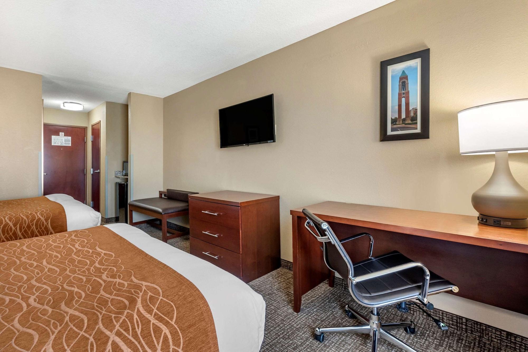 Comfort Inn & Suites Манси Экстерьер фото