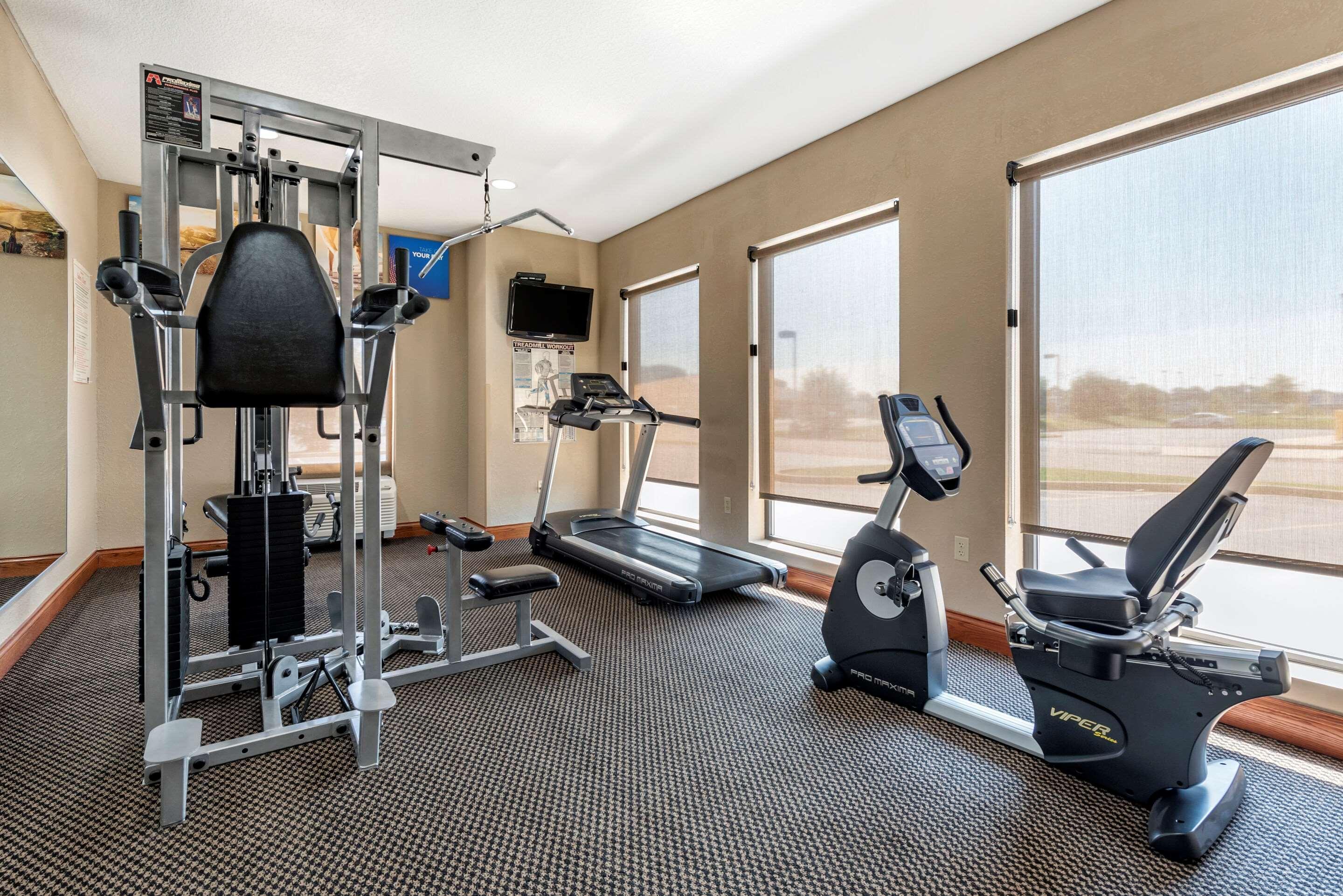 Comfort Inn & Suites Манси Экстерьер фото